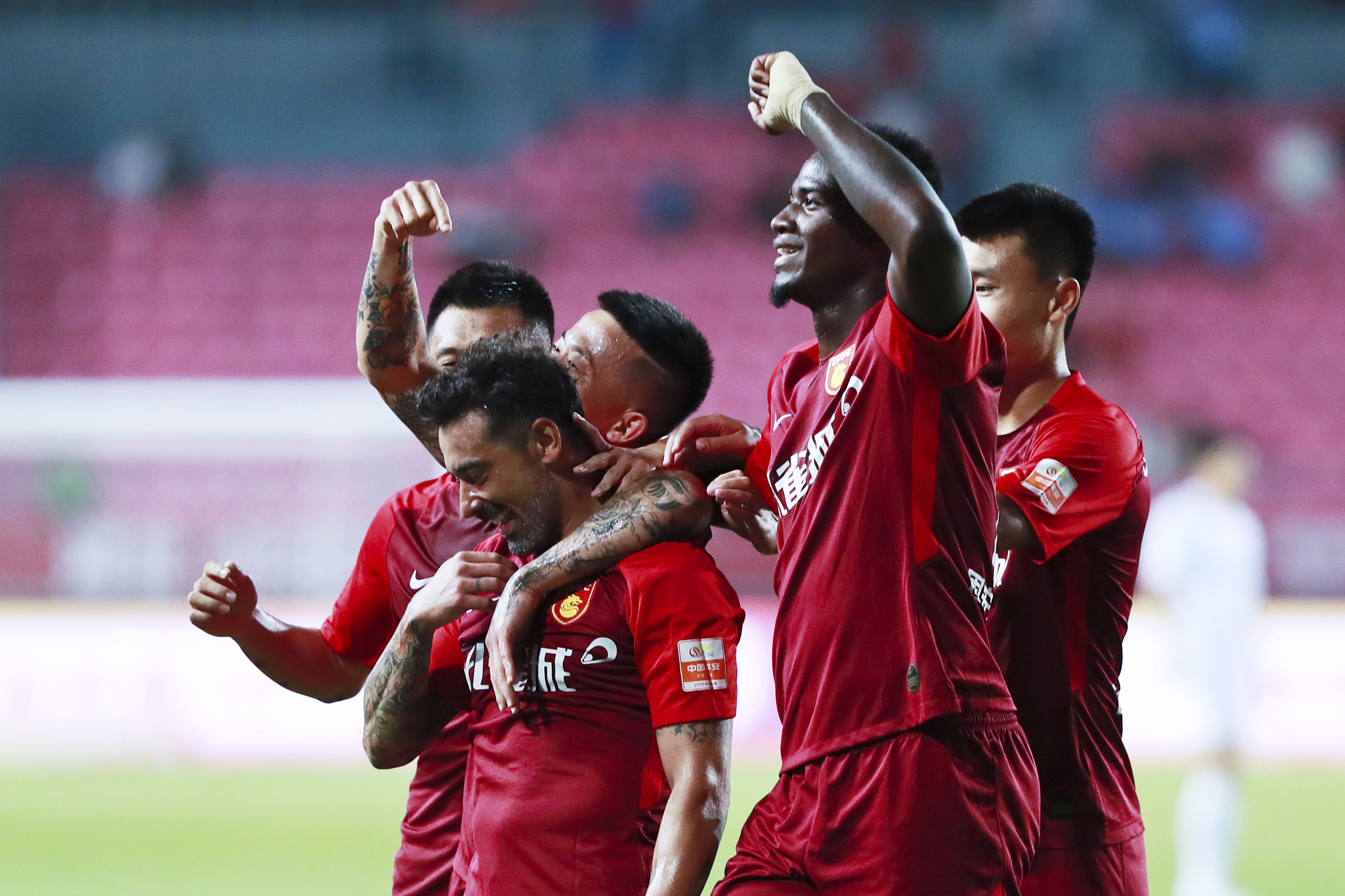 东契奇空砍38+10+10：湖人输西部第二之争 狂送7失误成瑕疵